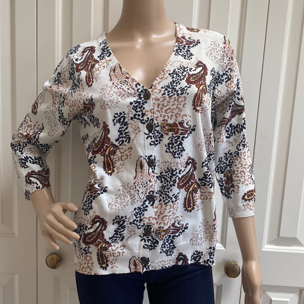 NWOT Fever Womens L Cardigan. Paisley and animal print on creamy white.